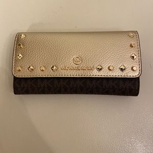Michael Kors Studded Jet Set Large Tri Fold Wallet-Gold